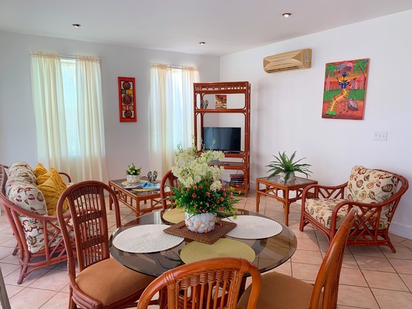 Picture of Living room and dining area