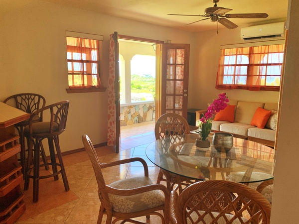 Picture of Dining area 